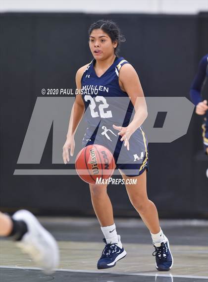 Thumbnail 1 in Mullen @ Arapahoe photogallery.