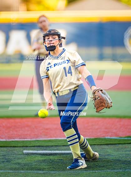 Thumbnail 3 in Northview @ St. Pius X Catholic photogallery.