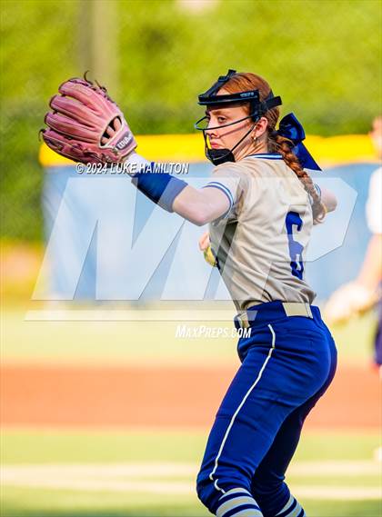 Thumbnail 3 in Northview @ St. Pius X Catholic photogallery.