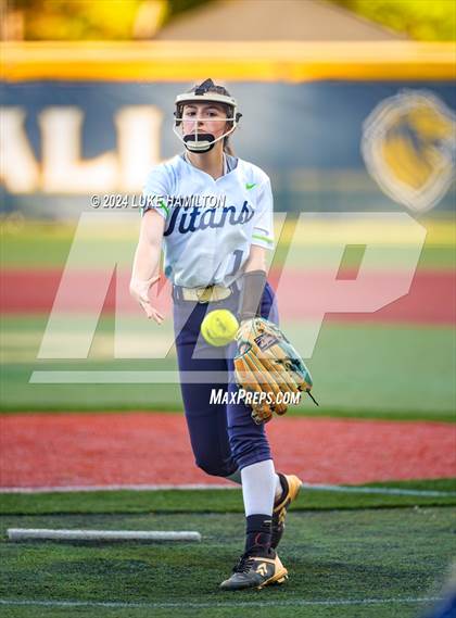 Thumbnail 3 in Northview @ St. Pius X Catholic photogallery.