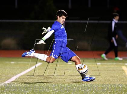 Thumbnail 2 in Brookfield vs Pomperaug (SWC Semifinal) photogallery.