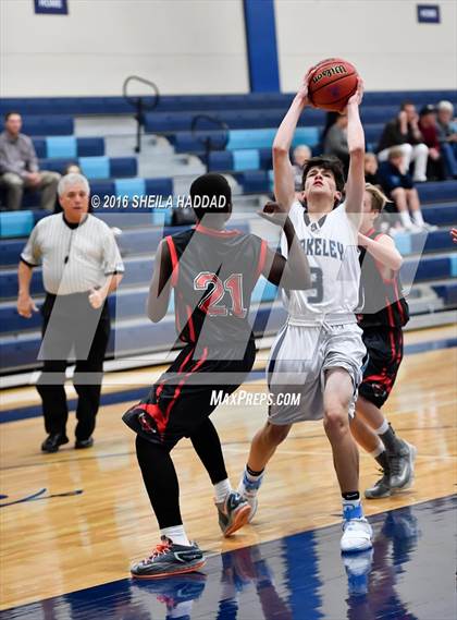 Thumbnail 2 in Carrollwood Day @ Berkeley Prep photogallery.
