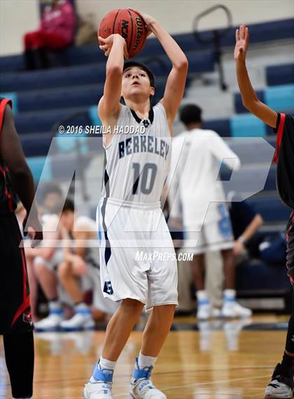 Thumbnail 3 in Carrollwood Day @ Berkeley Prep photogallery.