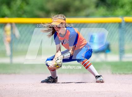 Thumbnail 1 in Oneida vs Eden (NYSPHSAA Class B Semifinal) photogallery.