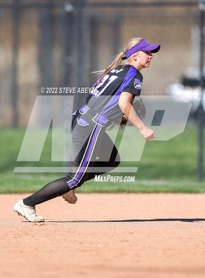 Thumbnail 3 in Columbine vs Douglas County (CHSAA 5A Championship Final) photogallery.