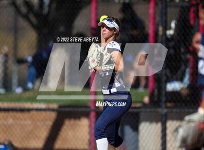 Thumbnail 2 in Columbine vs Douglas County (CHSAA 5A Championship Final) photogallery.
