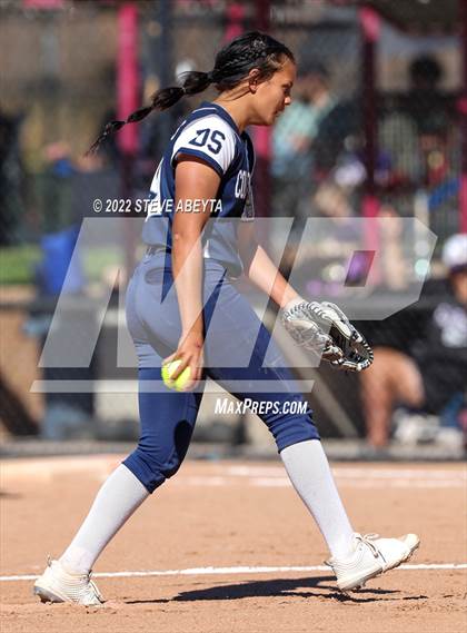 Thumbnail 1 in Columbine vs Douglas County (CHSAA 5A Championship Final) photogallery.