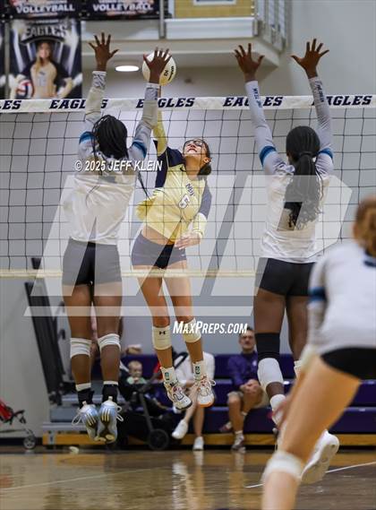 Thumbnail 3 in Archbishop McCarthy @ North Broward Prep photogallery.