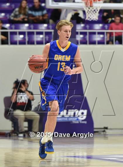 Thumbnail 3 in Bountiful vs. Orem (UHSAA 4A Semifinal) photogallery.