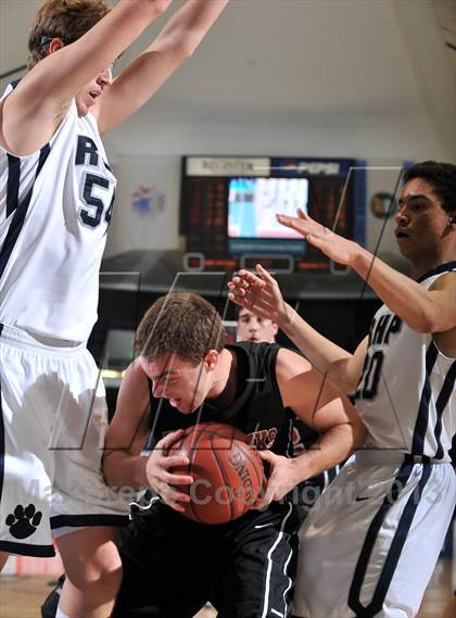Thumbnail 3 in Rolling Hills Prep vs. Shalhevet (CIF SS 5A Final) photogallery.
