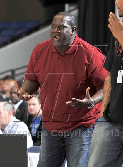 Thumbnail 1 in Rolling Hills Prep vs. Shalhevet (CIF SS 5A Final) photogallery.