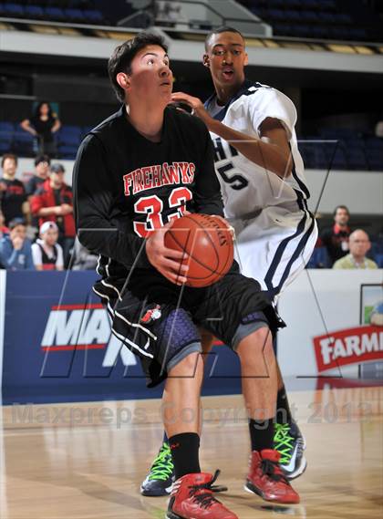 Thumbnail 2 in Rolling Hills Prep vs. Shalhevet (CIF SS 5A Final) photogallery.
