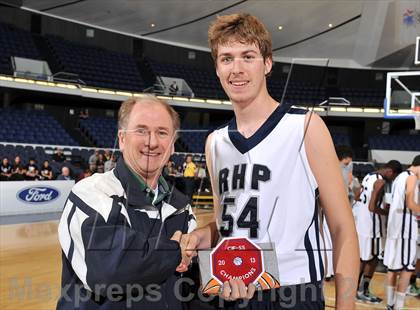 Thumbnail 2 in Rolling Hills Prep vs. Shalhevet (CIF SS 5A Final) photogallery.