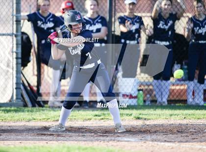 Thumbnail 1 in Sutherland @ Mendon photogallery.