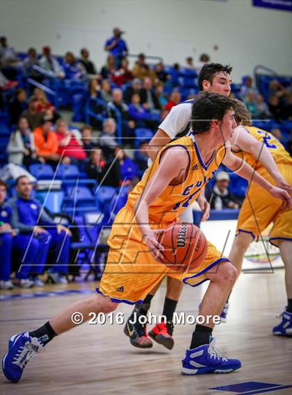 Thumbnail 2 in Lubbock Christian @ Lubbock Titans photogallery.
