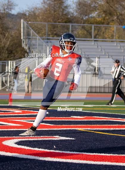 Thumbnail 3 in Santa Rosa vs Rancho Cotate photogallery.