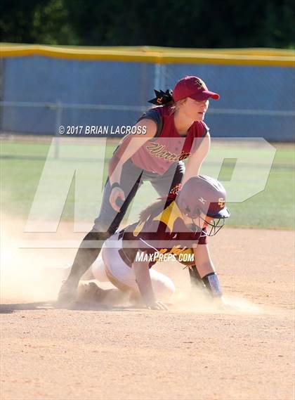 Thumbnail 2 in West Nassau vs St. Cloud (Kissimmee Klassic) photogallery.