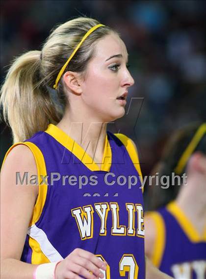 Thumbnail 1 in Rockport-Fulton vs. Wylie (UIL 3A Semilfinal) photogallery.