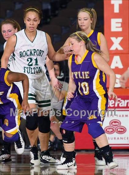 Thumbnail 3 in Rockport-Fulton vs. Wylie (UIL 3A Semilfinal) photogallery.