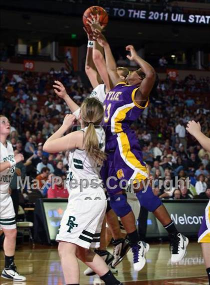 Thumbnail 1 in Rockport-Fulton vs. Wylie (UIL 3A Semilfinal) photogallery.