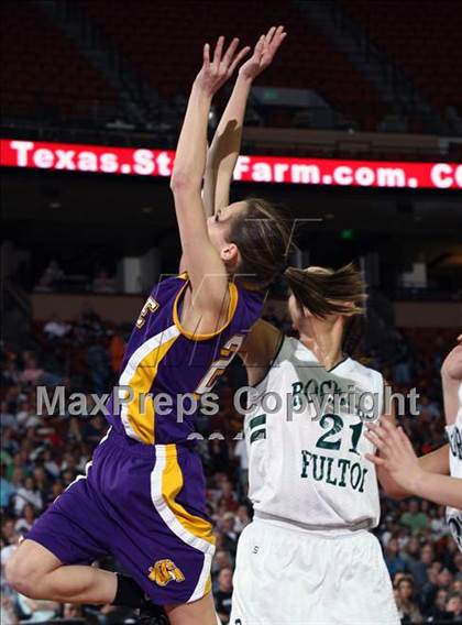 Thumbnail 2 in Rockport-Fulton vs. Wylie (UIL 3A Semilfinal) photogallery.