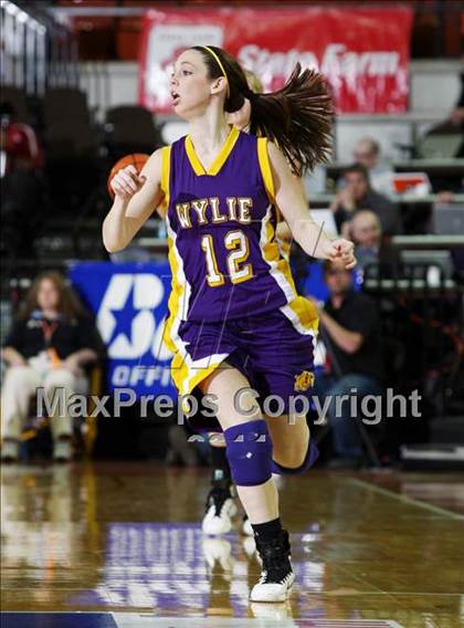 Thumbnail 1 in Rockport-Fulton vs. Wylie (UIL 3A Semilfinal) photogallery.