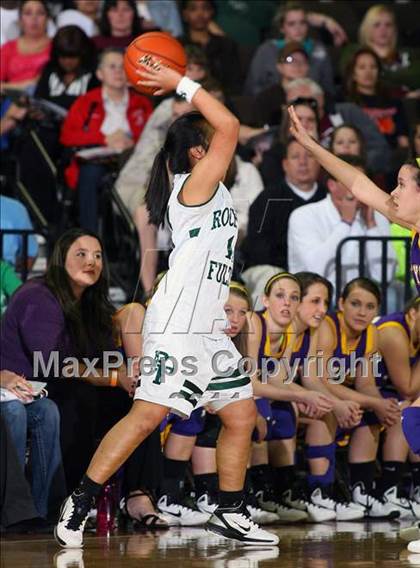 Thumbnail 1 in Rockport-Fulton vs. Wylie (UIL 3A Semilfinal) photogallery.