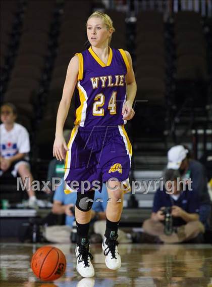 Thumbnail 2 in Rockport-Fulton vs. Wylie (UIL 3A Semilfinal) photogallery.