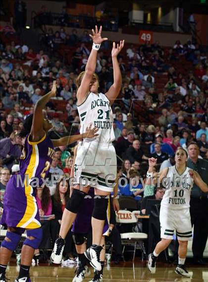 Thumbnail 3 in Rockport-Fulton vs. Wylie (UIL 3A Semilfinal) photogallery.