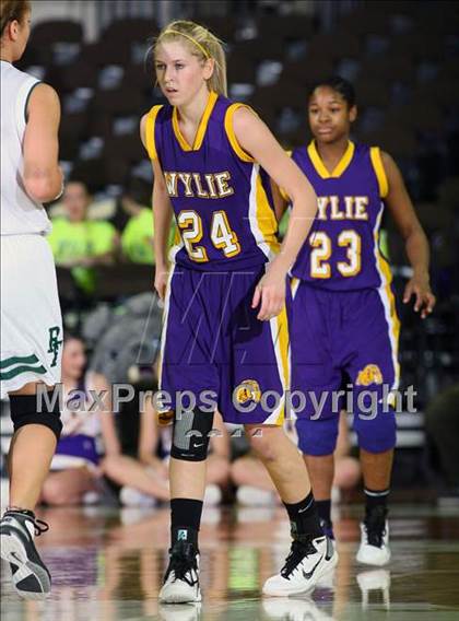 Thumbnail 2 in Rockport-Fulton vs. Wylie (UIL 3A Semilfinal) photogallery.
