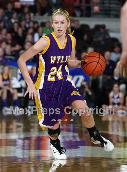 Thumbnail 3 in Rockport-Fulton vs. Wylie (UIL 3A Semilfinal) photogallery.