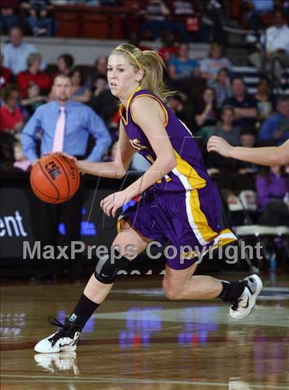 Thumbnail 1 in Rockport-Fulton vs. Wylie (UIL 3A Semilfinal) photogallery.