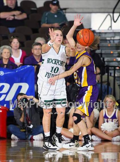 Thumbnail 2 in Rockport-Fulton vs. Wylie (UIL 3A Semilfinal) photogallery.