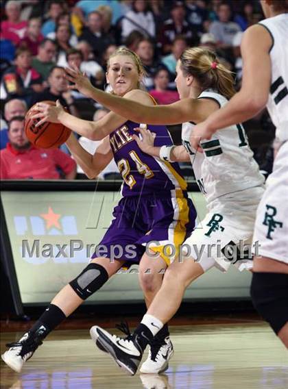 Thumbnail 1 in Rockport-Fulton vs. Wylie (UIL 3A Semilfinal) photogallery.