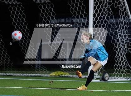 Thumbnail 3 in St. Joseph vs Staples (FCIAC Finals) photogallery.