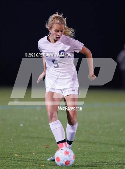 Thumbnail 2 in St. Joseph vs Staples (FCIAC Finals) photogallery.