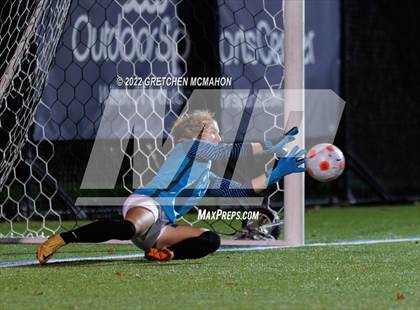 Thumbnail 3 in St. Joseph vs Staples (FCIAC Finals) photogallery.