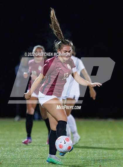 Thumbnail 3 in St. Joseph vs Staples (FCIAC Finals) photogallery.
