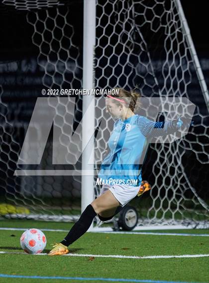 Thumbnail 2 in St. Joseph vs Staples (FCIAC Finals) photogallery.