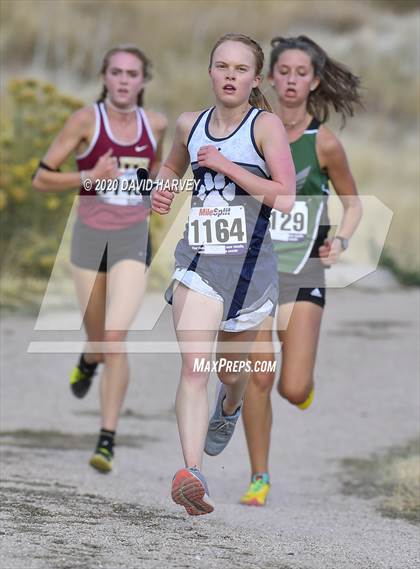 Thumbnail 1 in Girls 3A Region 5 XC Regional photogallery.