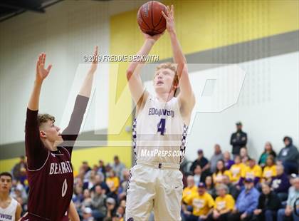 Thumbnail 2 in Edgewood vs. Whitesboro (UIL 3A Region II Area Playoff) photogallery.