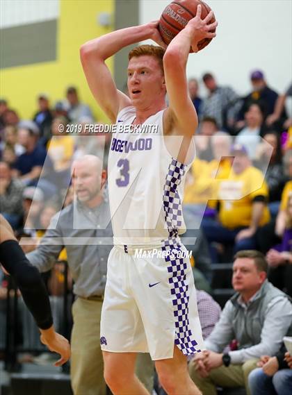 Thumbnail 2 in Edgewood vs. Whitesboro (UIL 3A Region II Area Playoff) photogallery.