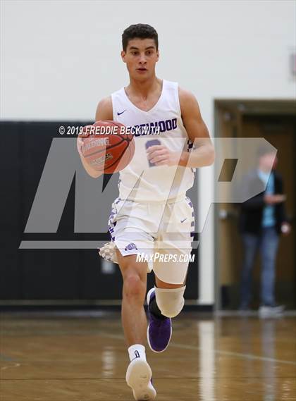 Thumbnail 2 in Edgewood vs. Whitesboro (UIL 3A Region II Area Playoff) photogallery.