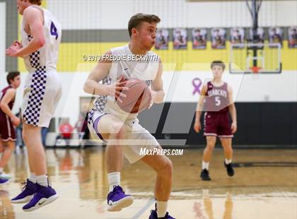 Thumbnail 2 in Edgewood vs. Whitesboro (UIL 3A Region II Area Playoff) photogallery.
