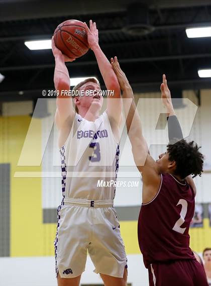 Thumbnail 2 in Edgewood vs. Whitesboro (UIL 3A Region II Area Playoff) photogallery.