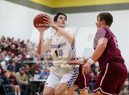 Thumbnail 1 in Edgewood vs. Whitesboro (UIL 3A Region II Area Playoff) photogallery.