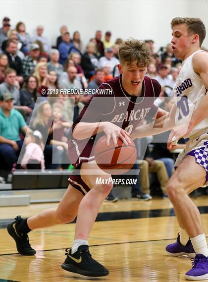 Thumbnail 3 in Edgewood vs. Whitesboro (UIL 3A Region II Area Playoff) photogallery.