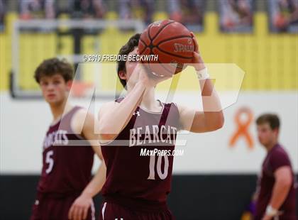 Thumbnail 1 in Edgewood vs. Whitesboro (UIL 3A Region II Area Playoff) photogallery.