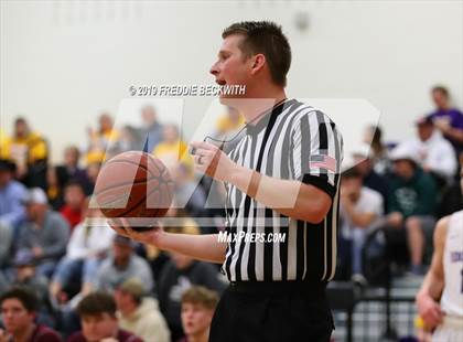 Thumbnail 2 in Edgewood vs. Whitesboro (UIL 3A Region II Area Playoff) photogallery.