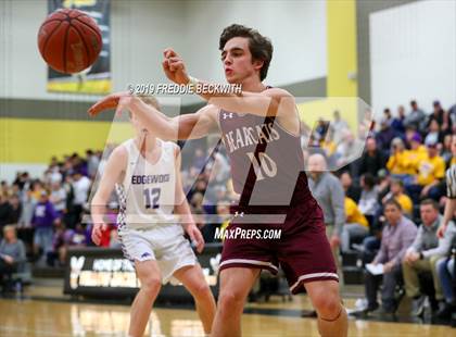 Thumbnail 2 in Edgewood vs. Whitesboro (UIL 3A Region II Area Playoff) photogallery.